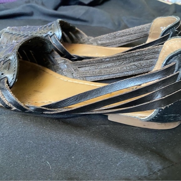 Huarache sandal black leather size 7 - Picture 3 of 4